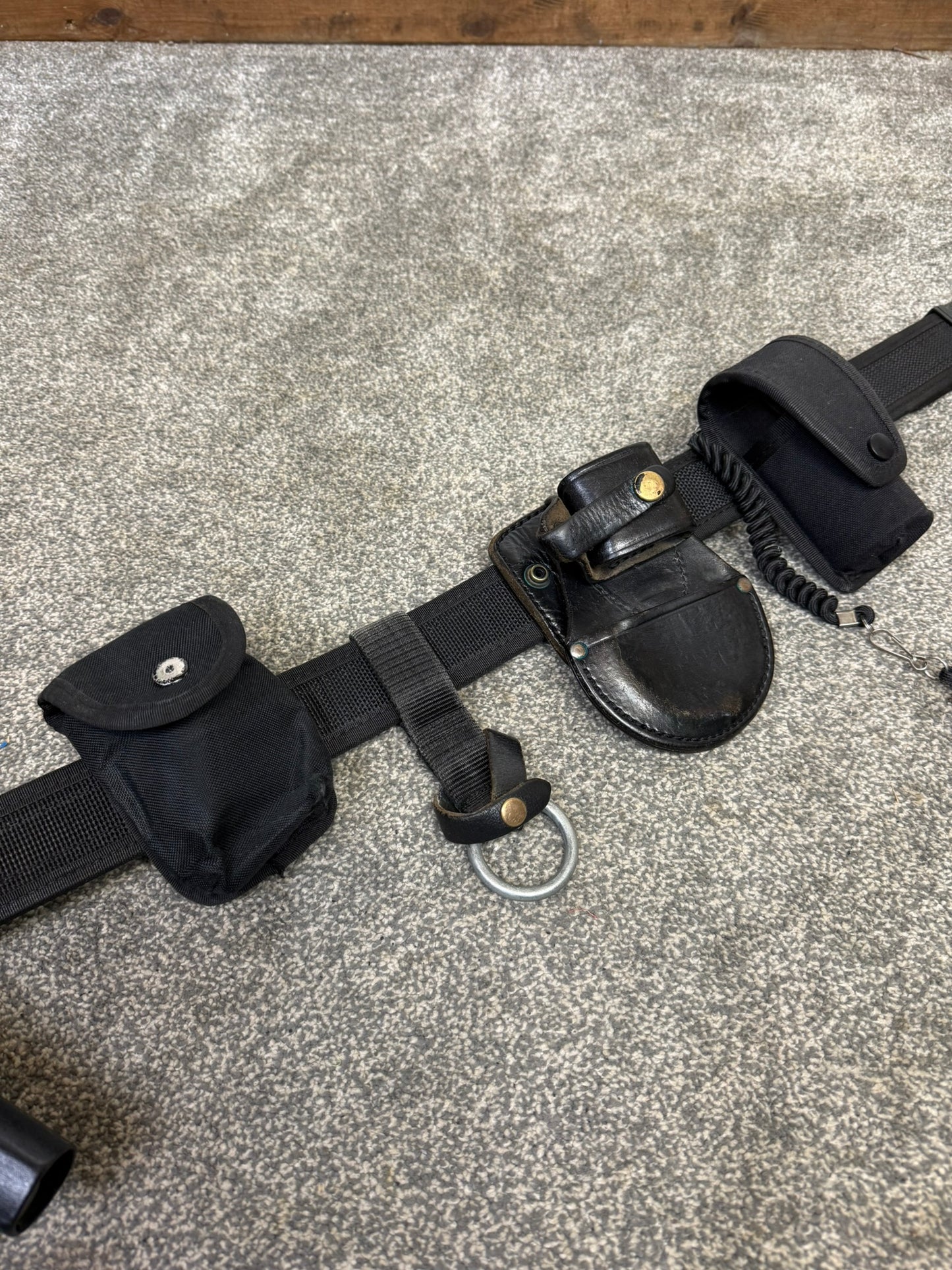 Ex Police Equipment Duty Belt With Pouches Genuine Collectible Cosplay Film Display Security