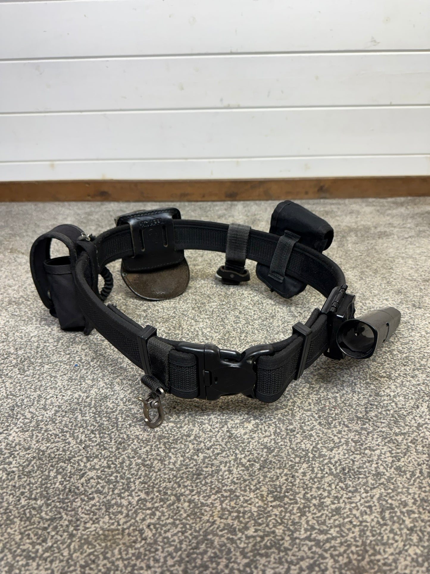 Ex Police Equipment Duty Belt With Pouches Genuine Collectible Cosplay Film Display Security