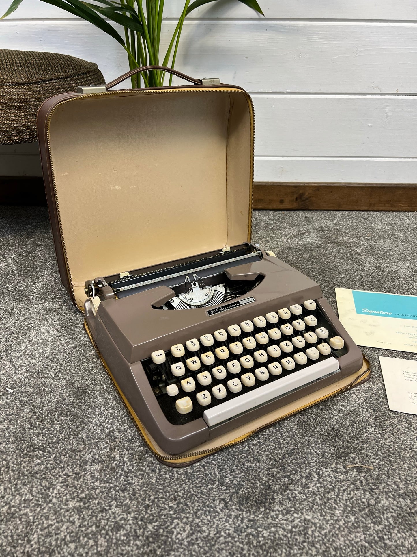 Vintage Montgomery Ward Signature 100 Portable Typewriter Retro 50's