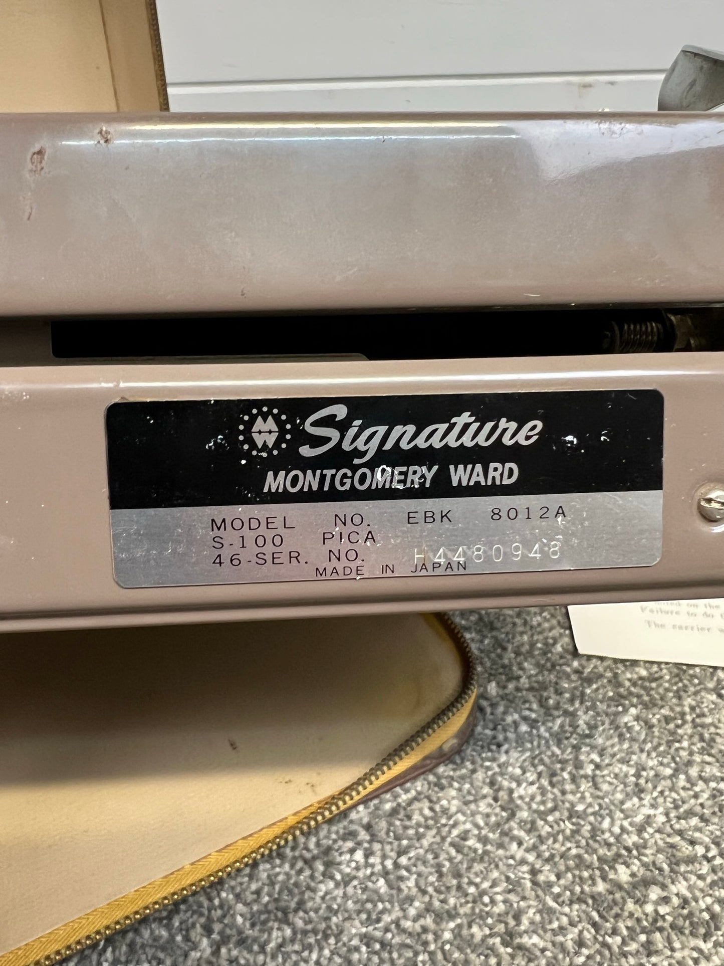 Vintage Montgomery Ward Signature 100 Portable Typewriter Retro 50's