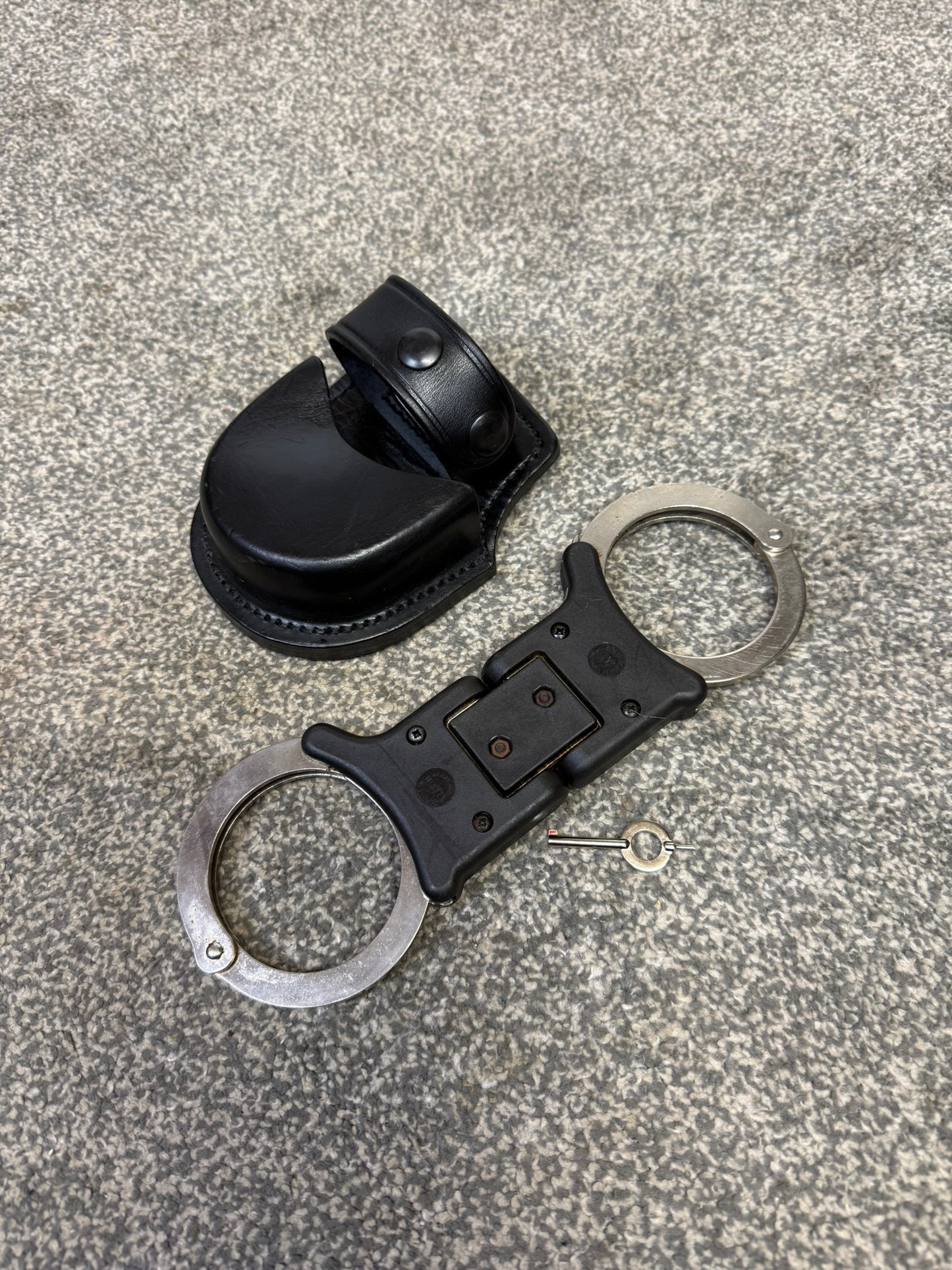Ex Police Folding Hiatt Handcuffs Hinged Cuffs PSNI Pouch & Key Security Collectible