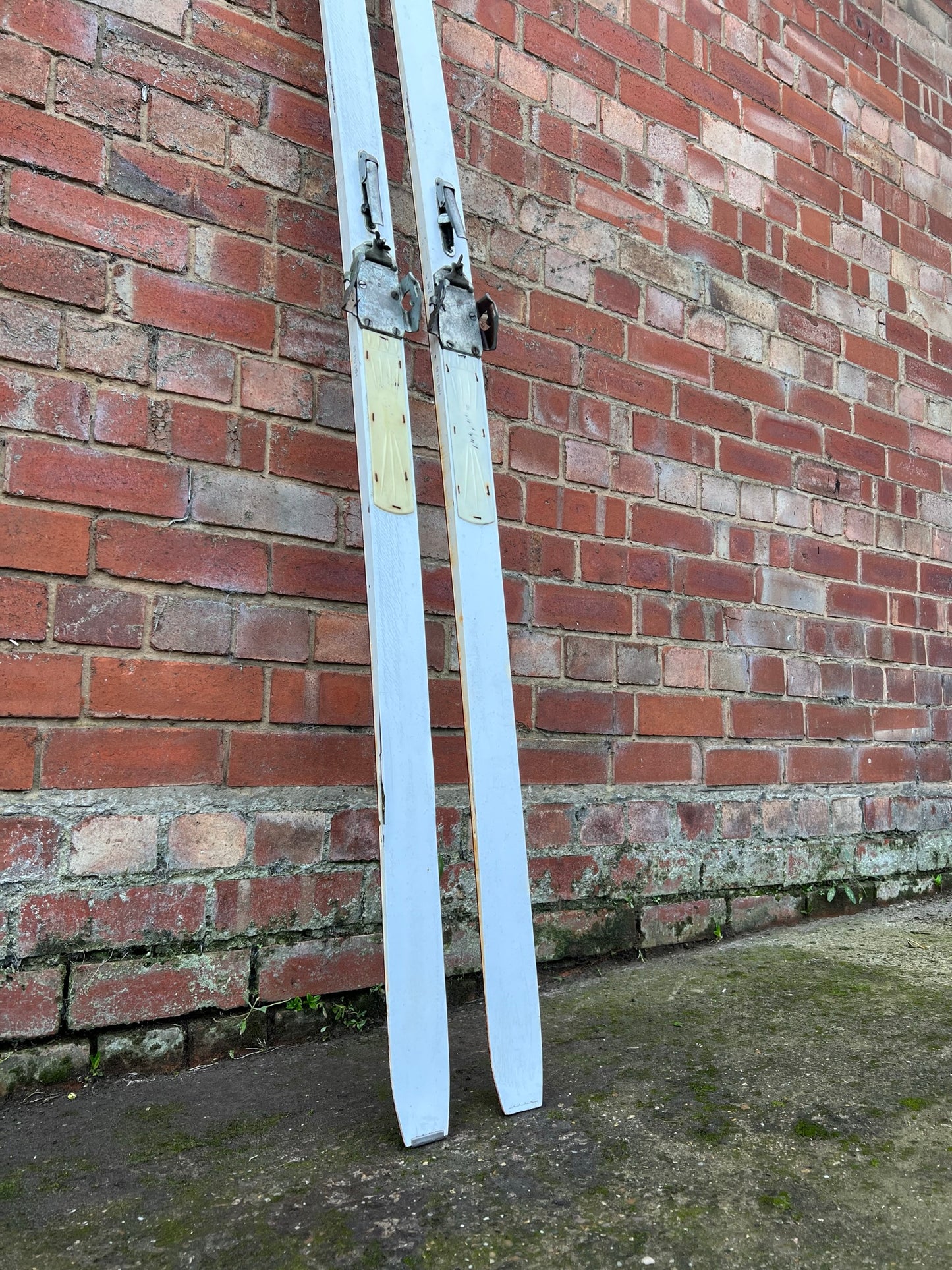 Vintage Skis 50's 60's Rustic Wall Decor Christmas Winter Grotto Shop Display 210cm