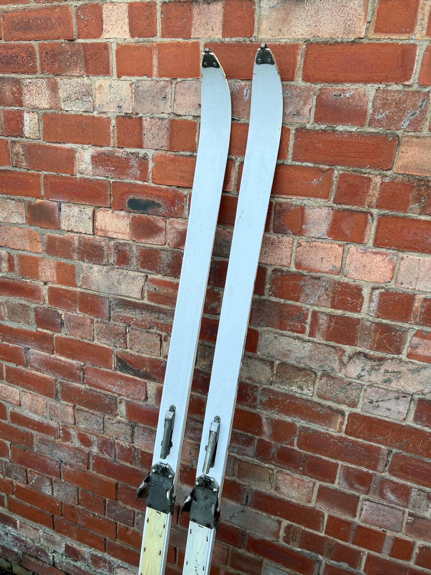 Vintage Skis 50's 60's Rustic Wall Decor Christmas Winter Grotto Shop Display 210cm