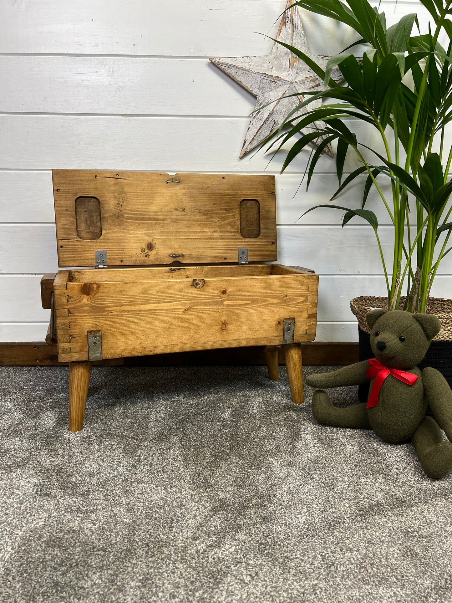 Rustic Wooden Ammo Box Table Industrial Vintage Blanket Box Storage Chest Coffee Table