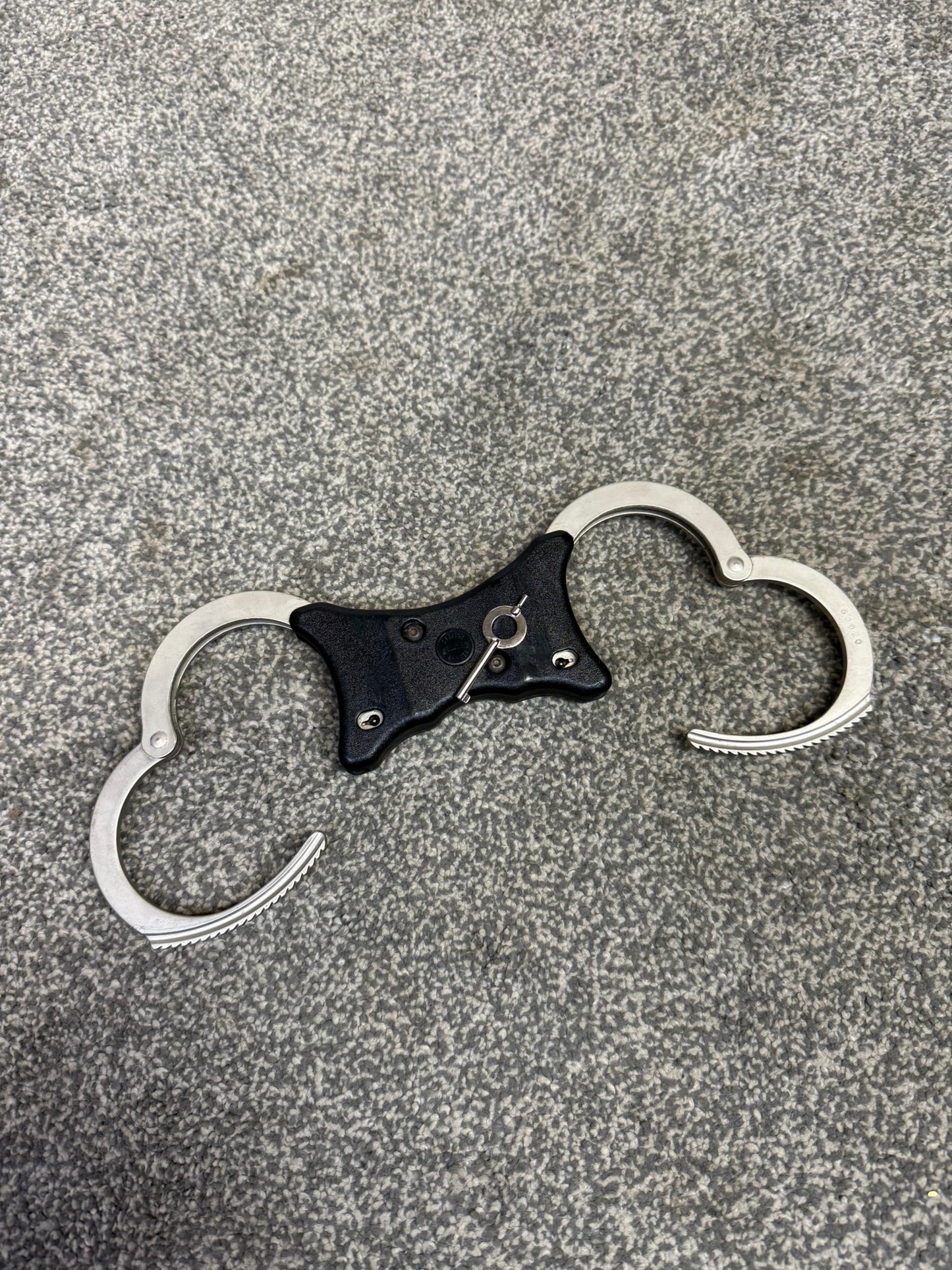 Ex Police Hiatt Rigid Handcuffs With Serial Security Cuffs Displays Collectible