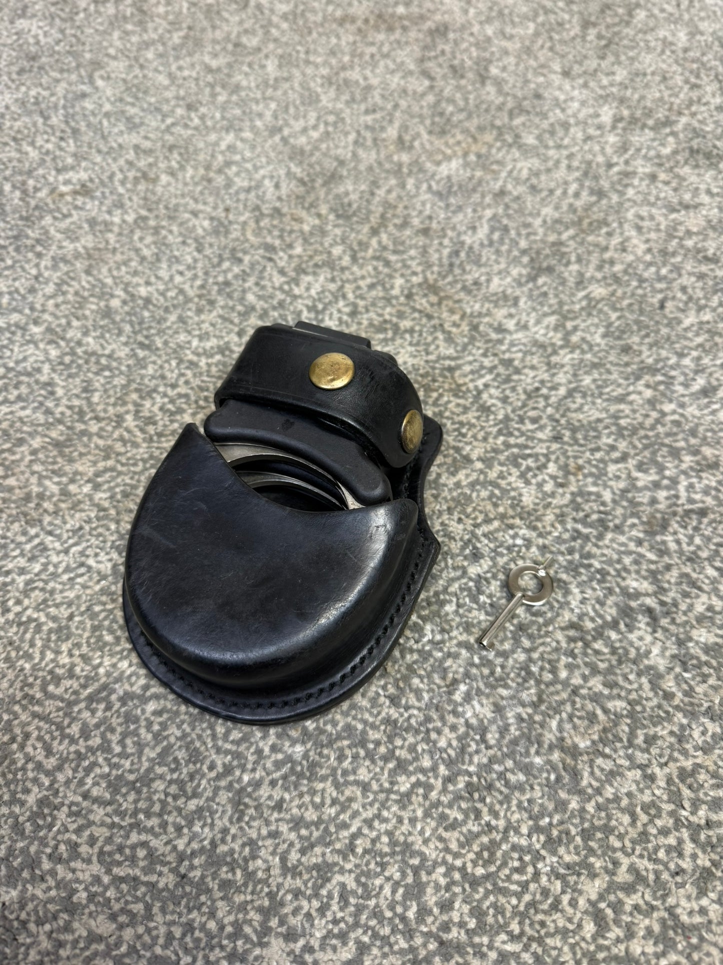 Ex Police Folding Hiatt Handcuffs Hinged Cuffs PSNI Leather Pouch & Key Security Collectible