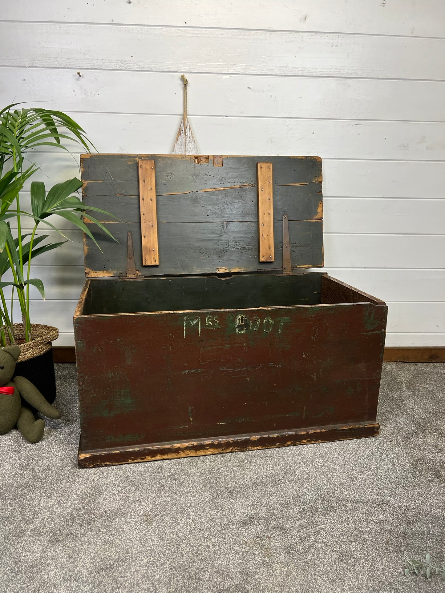 Rustic Wooden Chest Trunk Reclaimed Blanket Box Vintage Farmhouse Coffee Table Ottoman