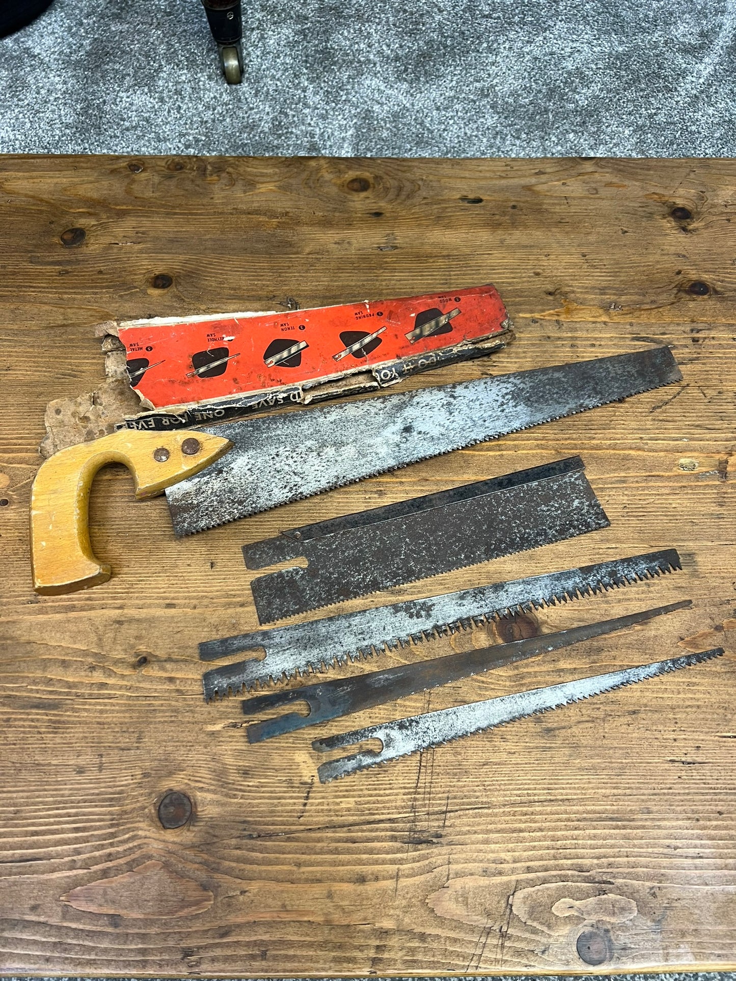 Vintage 6 Piece Interchangeable Blade Hand Saw Kit Retro Old School
