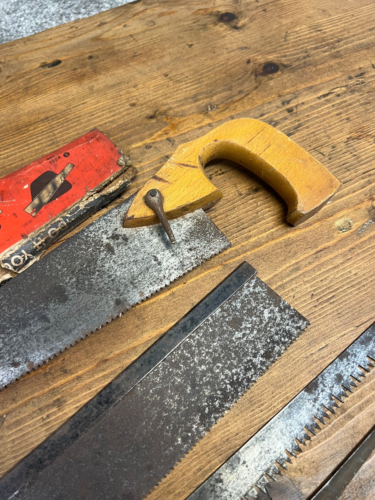 Vintage 6 Piece Interchangeable Blade Hand Saw Kit Retro Old School