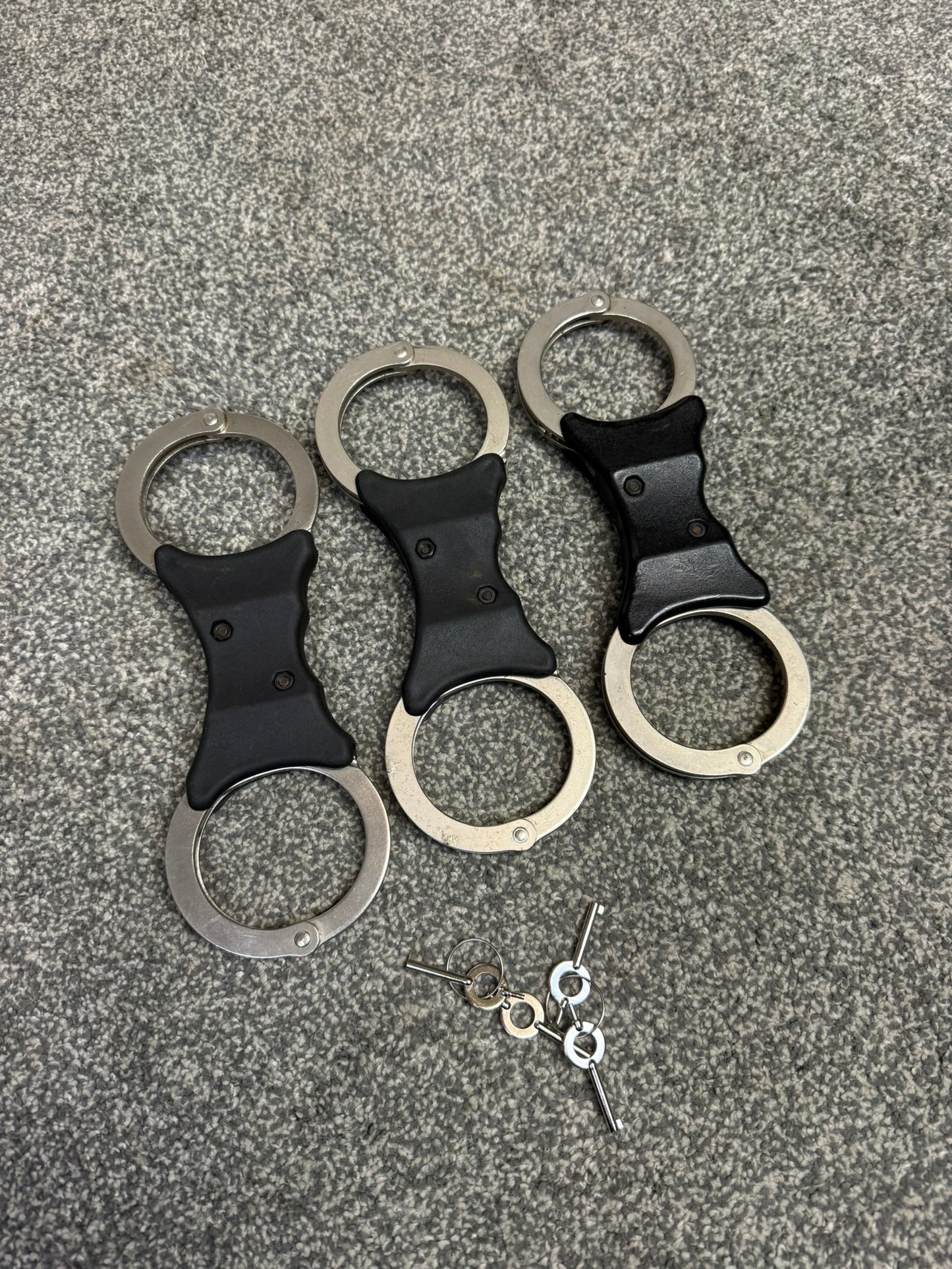 Ex Police Early Hiatt Rigid Handcuffs With Serial Security Cuffs Displays Collectible