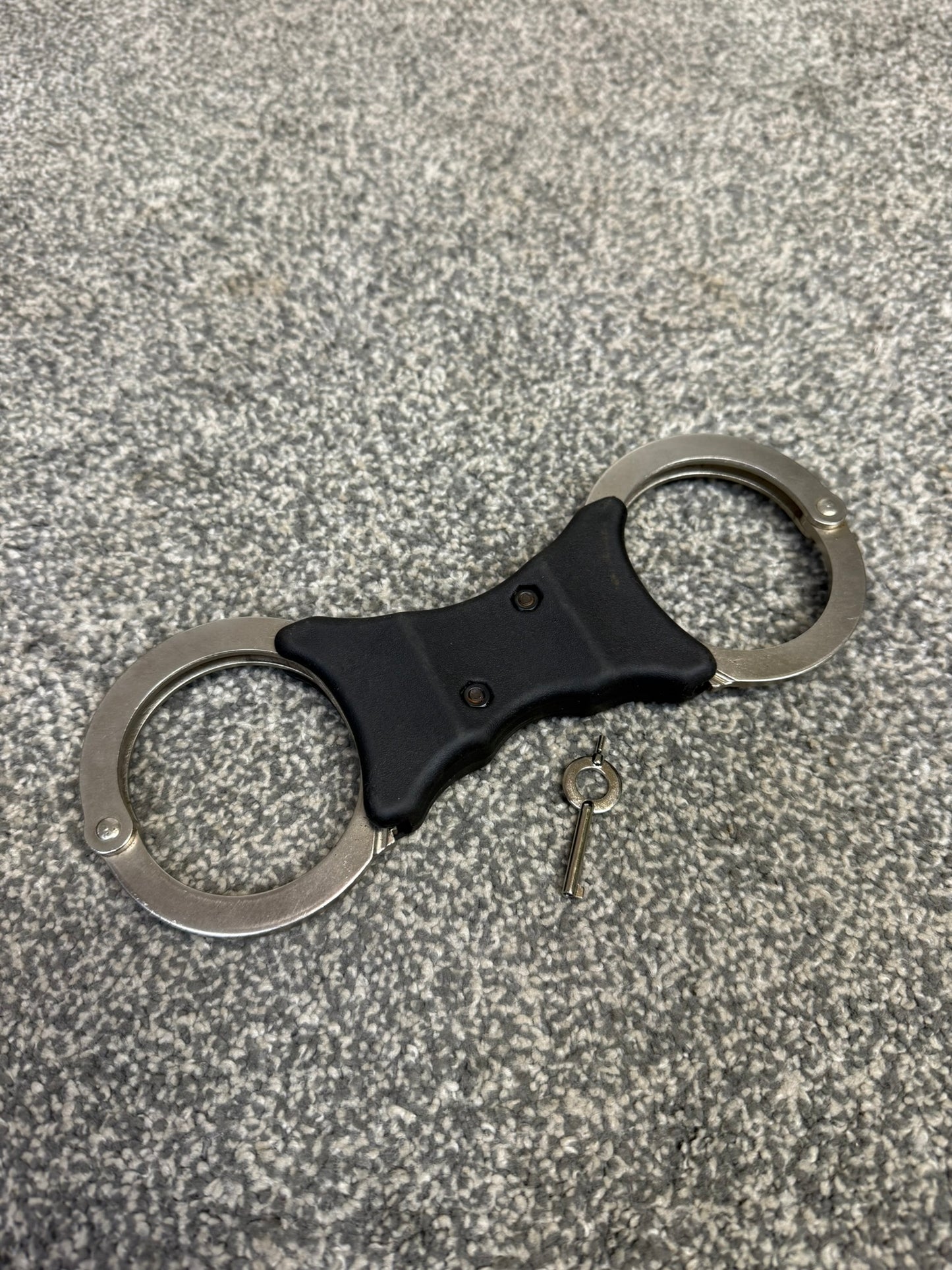 Ex Police Early Hiatt Rigid Handcuffs With Serial Security Cuffs Displays Collectible