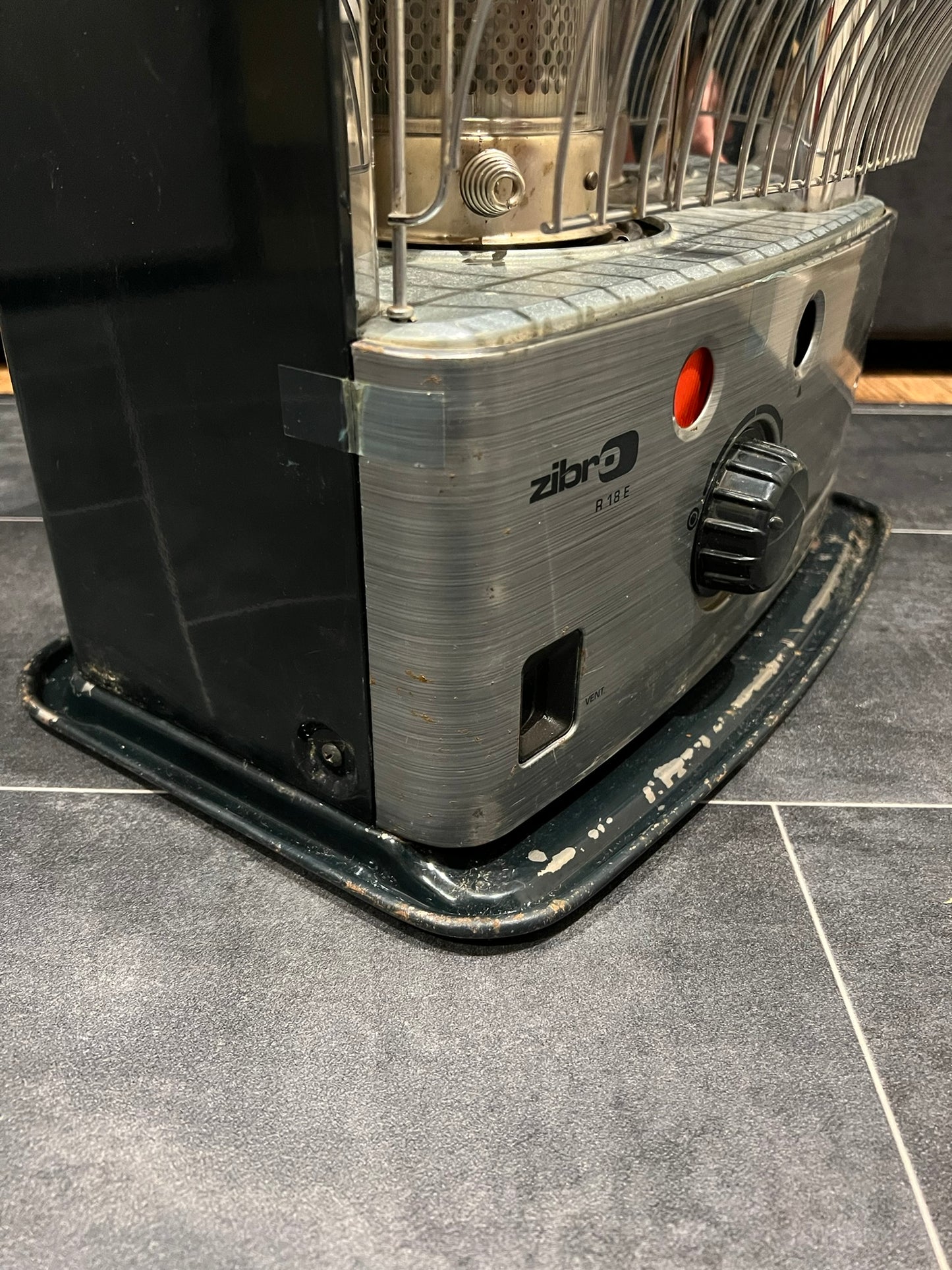 ZIBRO R18E Paraffin Kerosene Heater Portable Space Heater Office Workshop Home