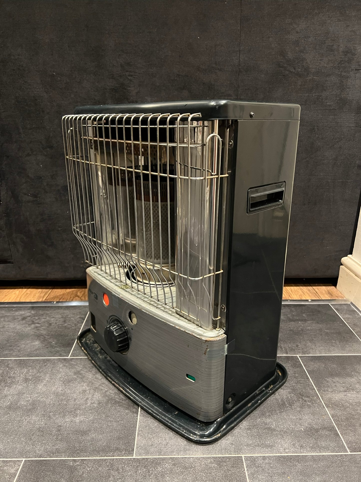ZIBRO R18E Paraffin Kerosene Heater Portable Space Heater Office Workshop Home