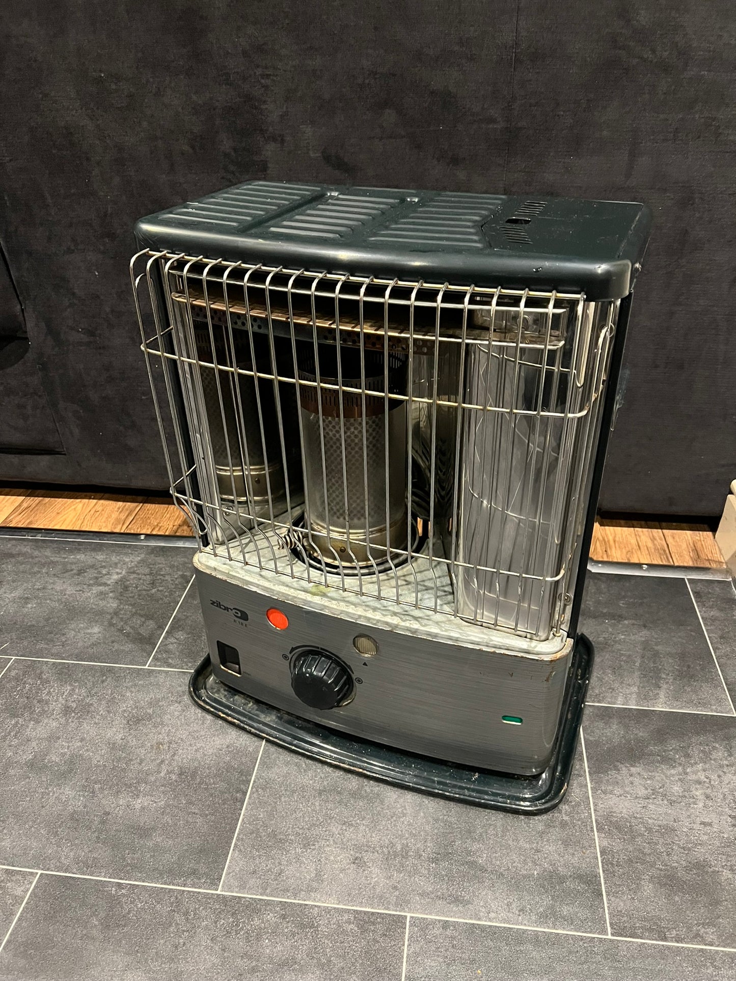 ZIBRO R18E Paraffin Kerosene Heater Portable Space Heater Office Workshop Home