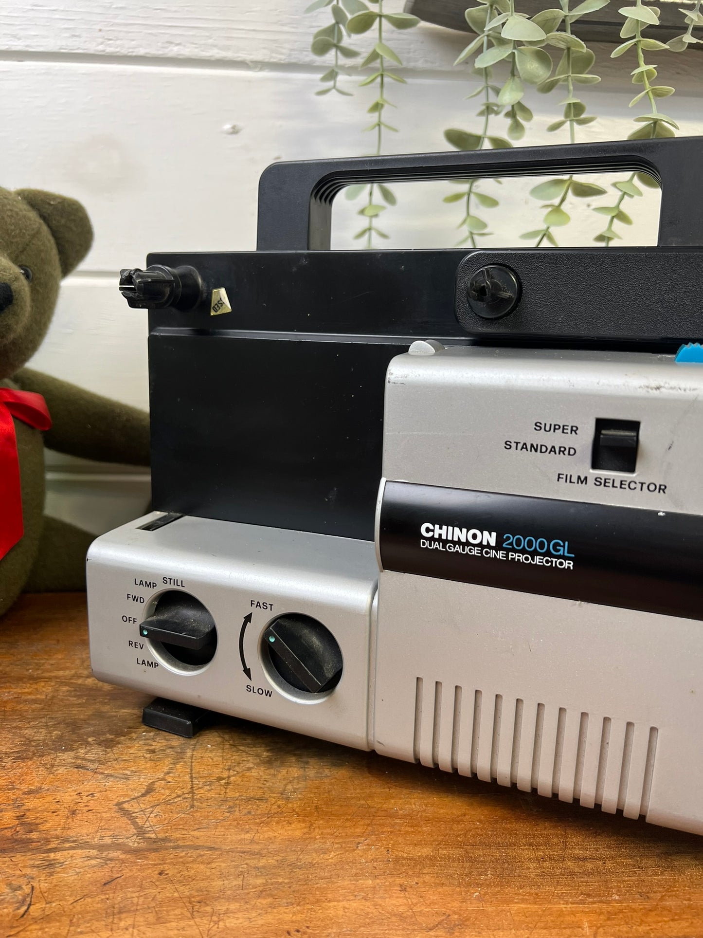 Vintage Chinon 2000GL Duel Gauge Cine Projector Retro Movie Reel Film - Working