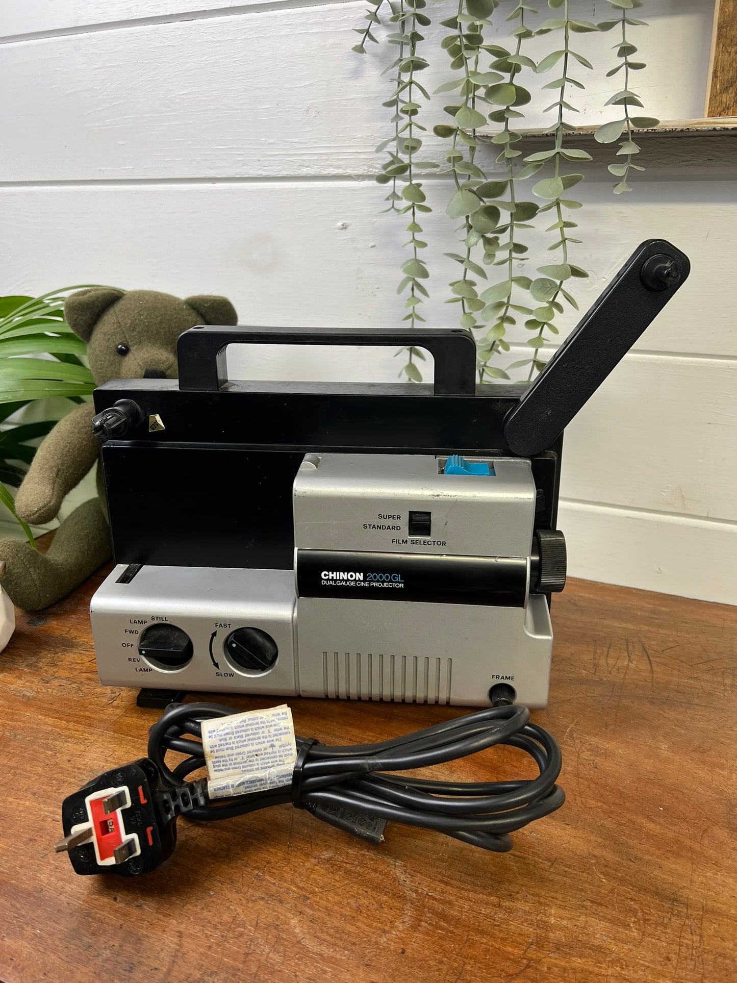 Vintage Chinon 2000GL Duel Gauge Cine Projector Retro Movie Reel Film - Working