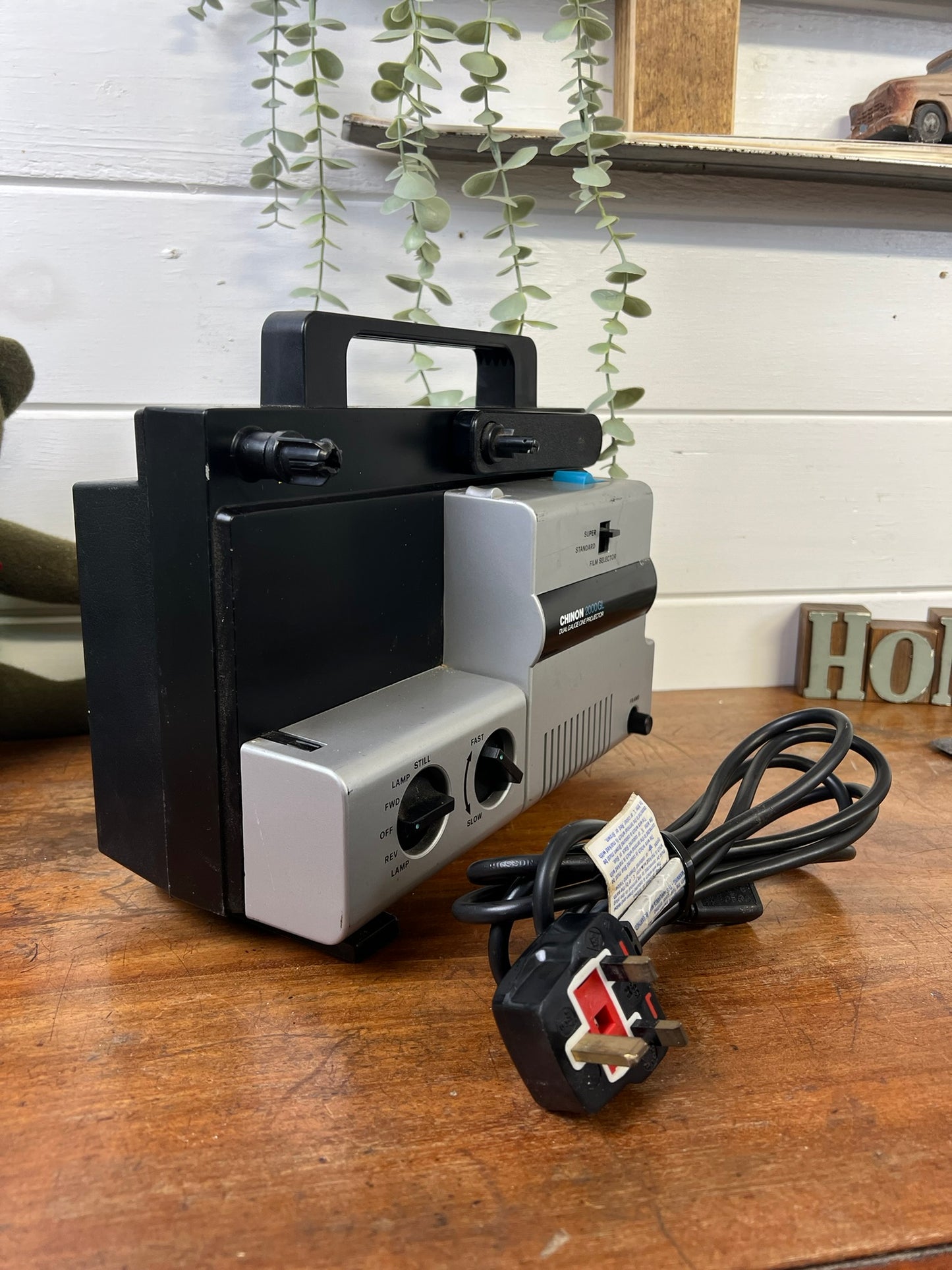 Vintage Chinon 2000GL Duel Gauge Cine Projector Retro Movie Reel Film - Working