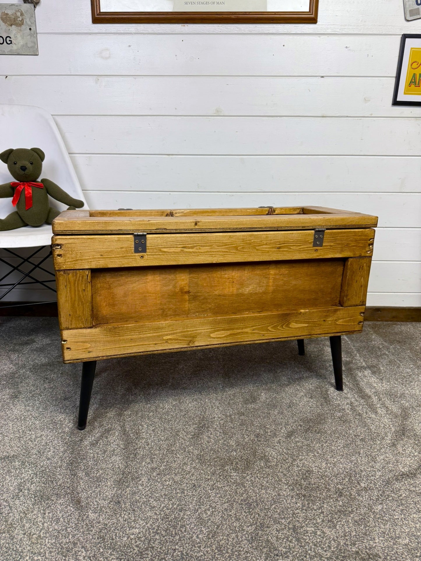 Rustic Military Crate Box Table Metal Legs Reclaimed Cottage Farmhouse Coffee Side Table Wooden Storage Chest
