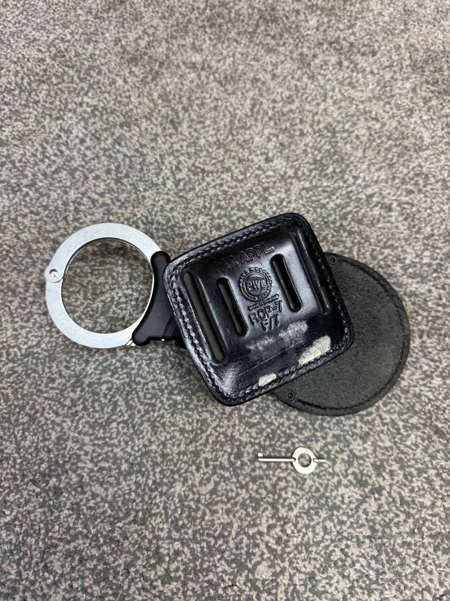 Ex Police TCH Rigid Handcuffs & Leather Belt Pouch With Key Security Cuffs