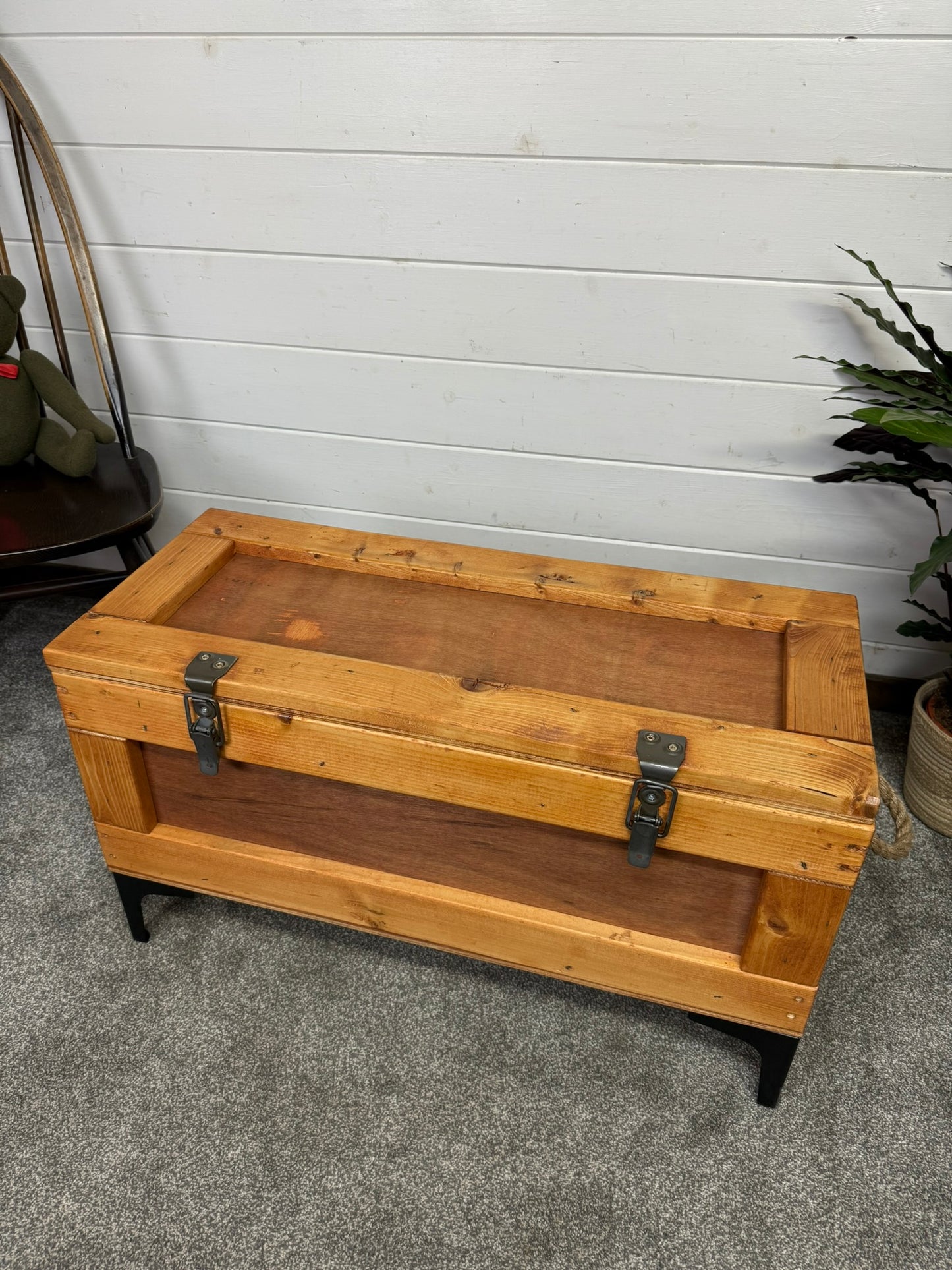 Reclaimed Large Wooden Crate Table Rustic Storage Chest Blanket Box Industrial Decor Coffee Table Side Table