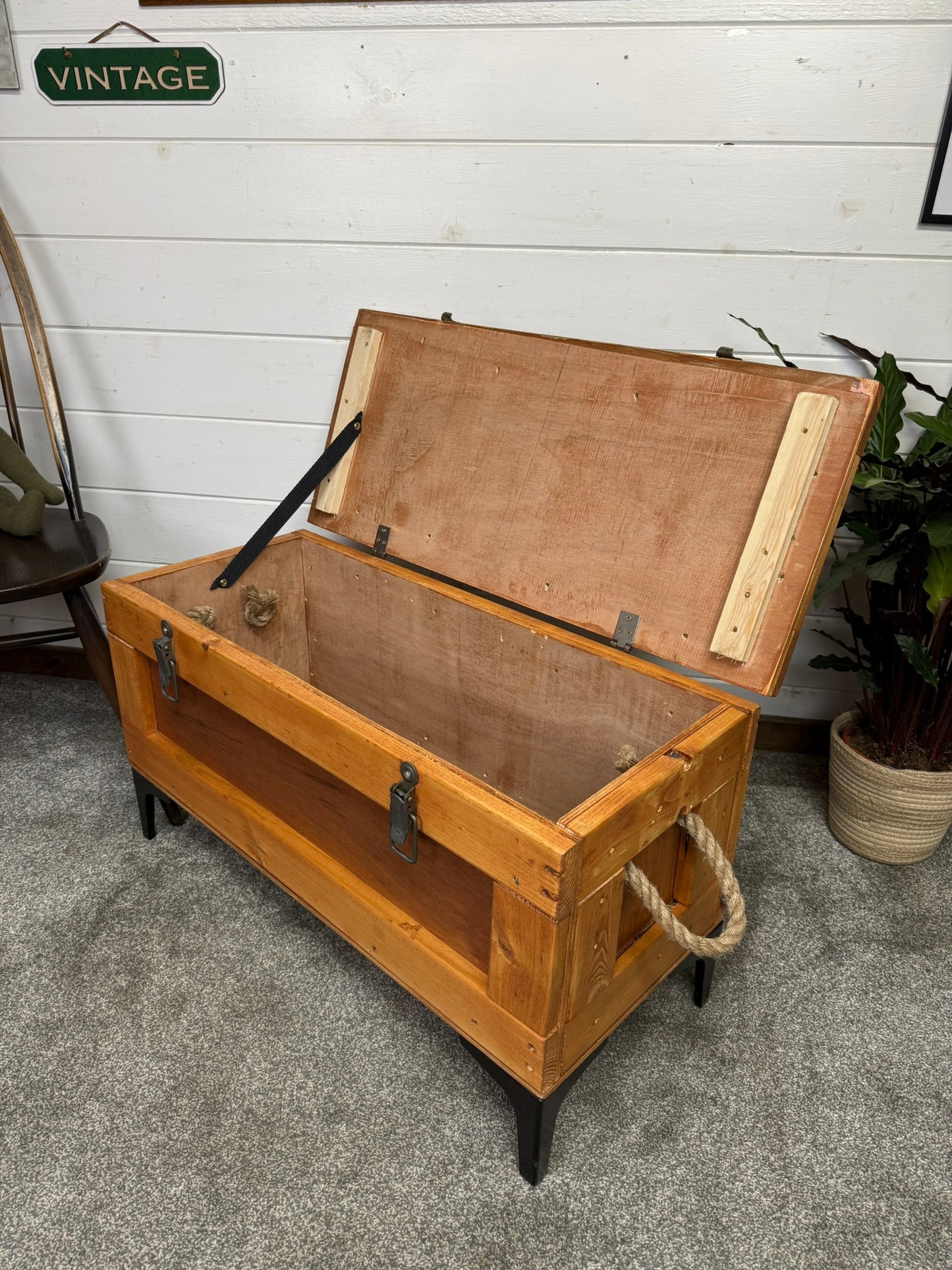 Reclaimed Large Wooden Crate Table Rustic Storage Chest Blanket Box Industrial Decor Coffee Table Side Table