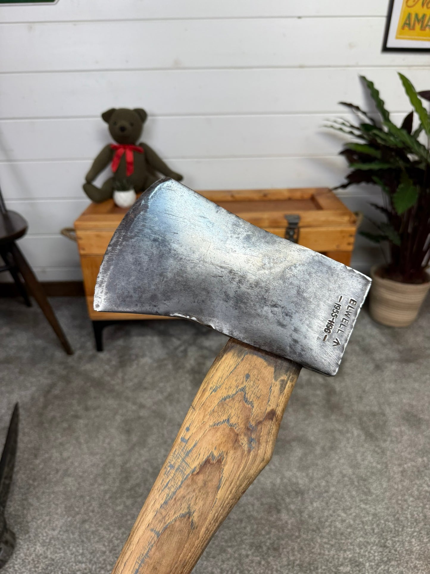 Vintage 1955 Military Elwell 4.5lbs Long Handle Ex Army Felling Axe Stamped