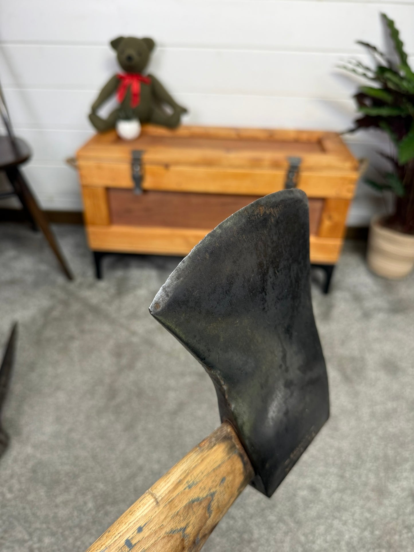 Vintage 1955 Military Elwell 4.5lbs Long Handle Ex Army Felling Axe Stamped