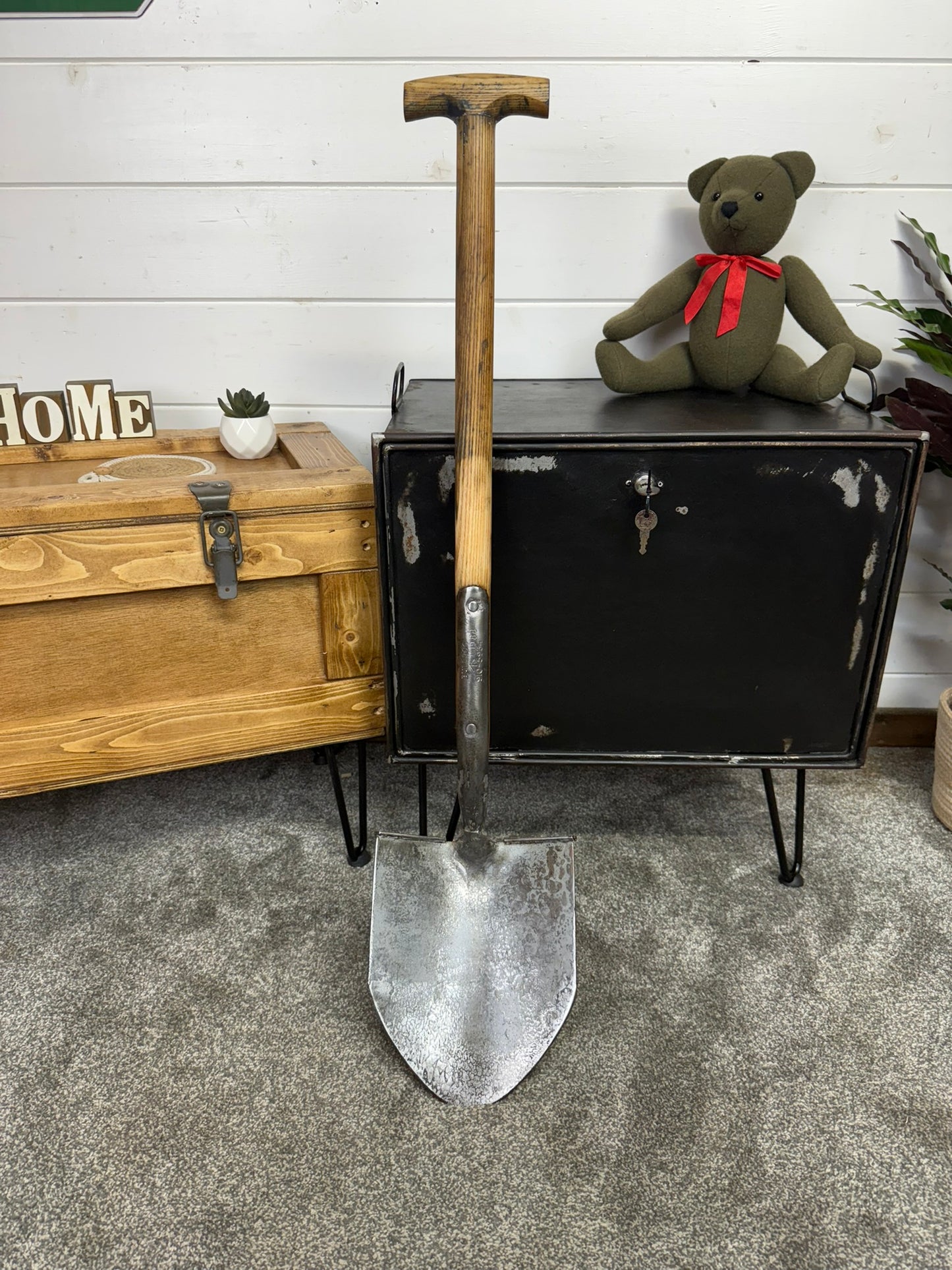 Vintage Military 3ft Bulldog 1988 British Army General Service Shovel Spade Stamped