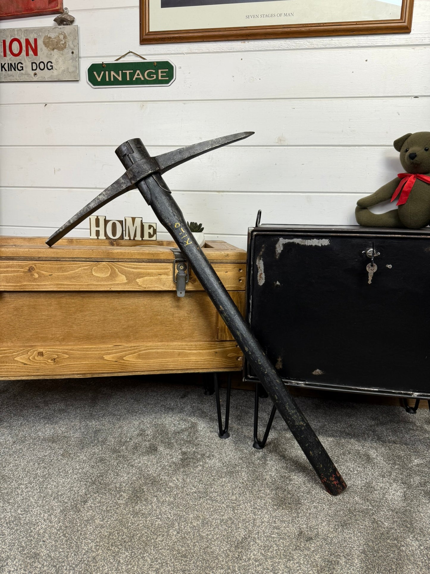 Vintage WW2 1943 Ex Military Pickaxe Army Jeep Pioneer Pick Axe