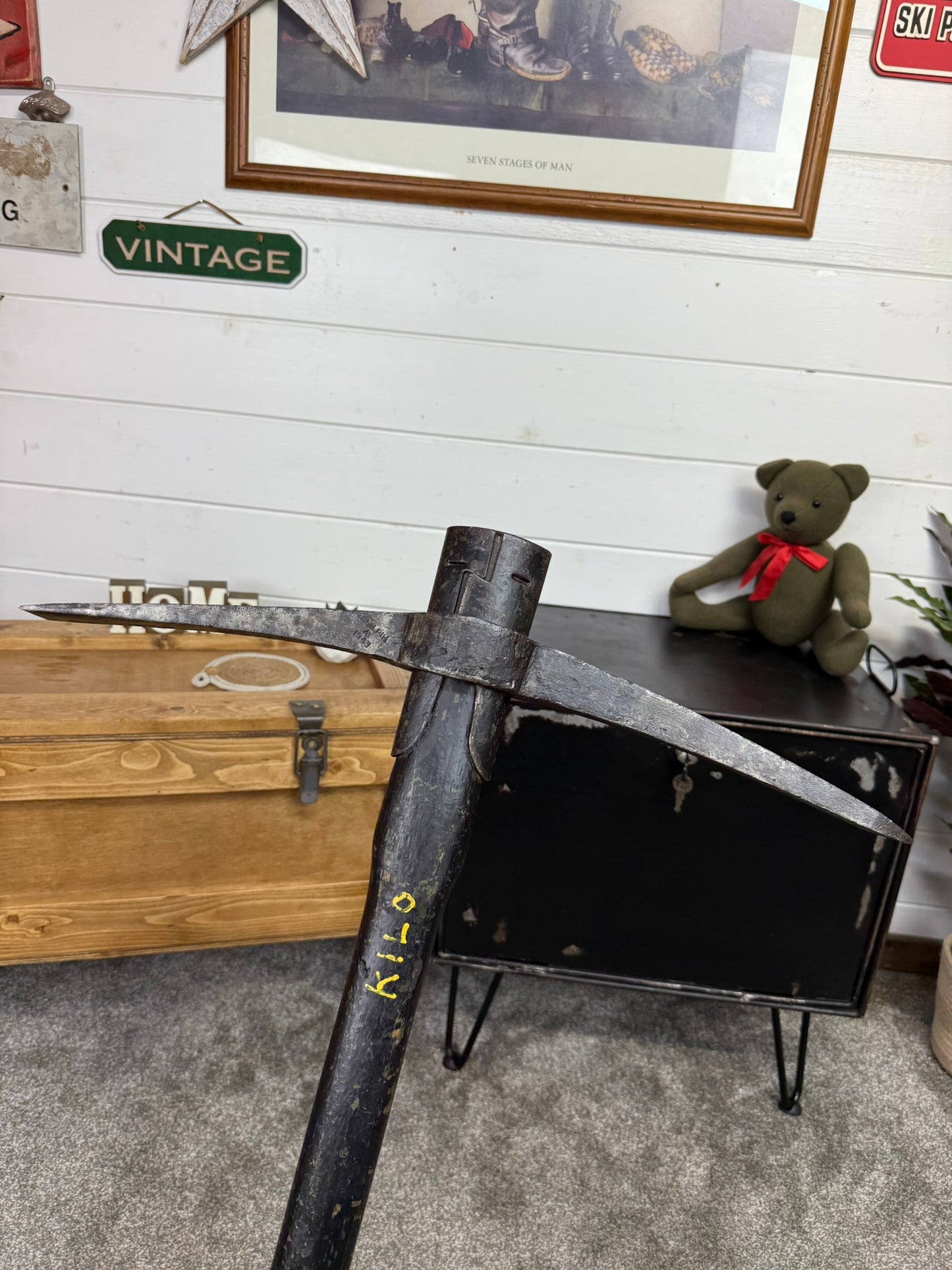 Vintage WW2 1943 Ex Military Pickaxe Army Jeep Pioneer Pick Axe