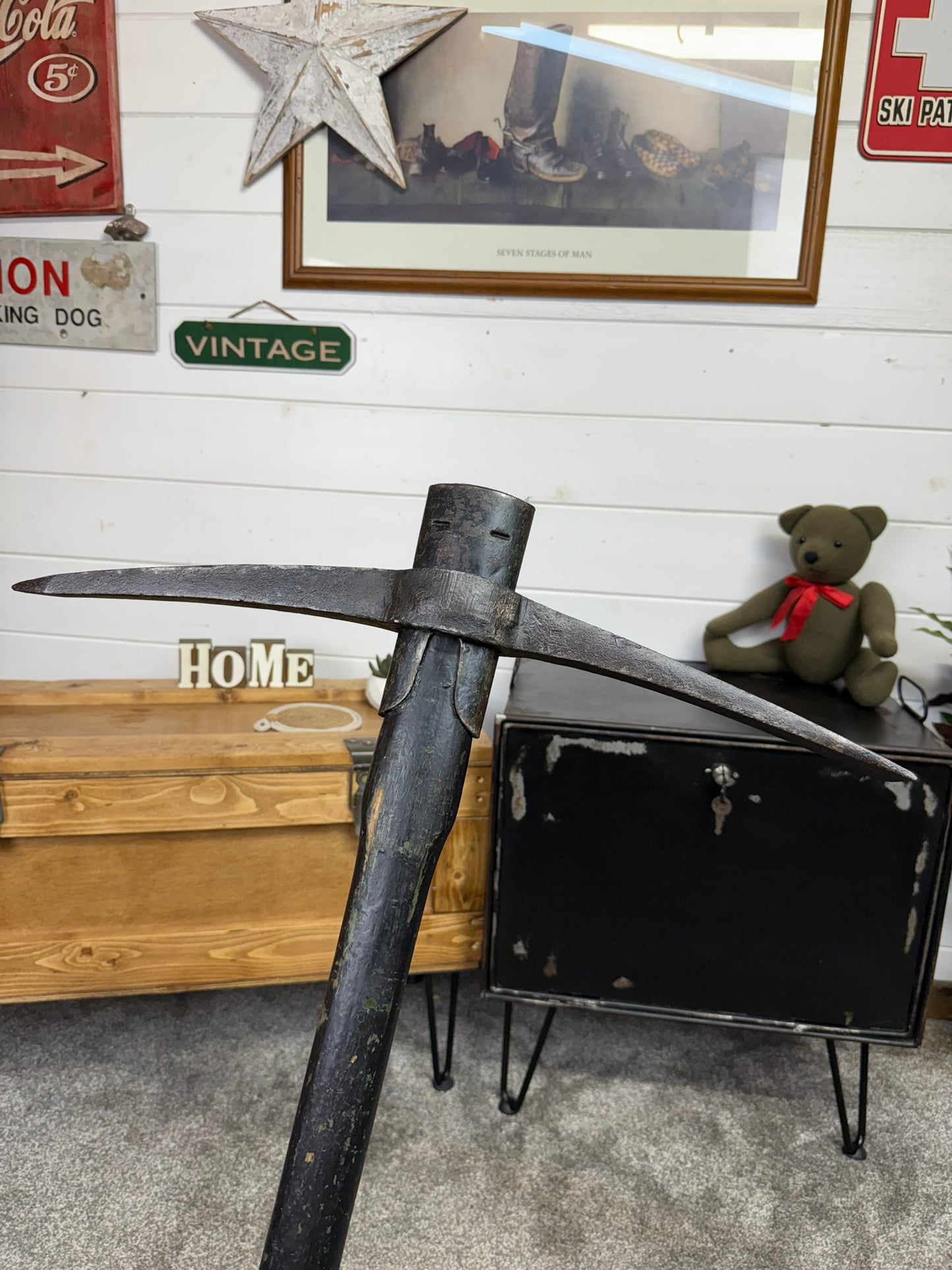 Vintage WW2 1943 Ex Military Pickaxe Army Jeep Pioneer Pick Axe