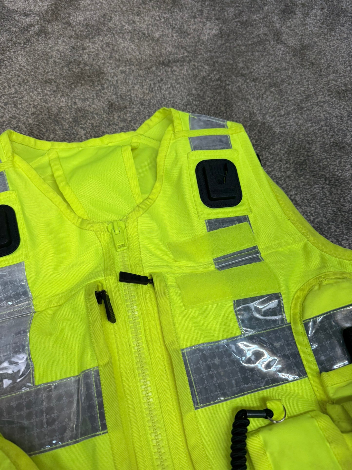 Hi Vis Tac Vest Ex Police Equipment Utility Vest MEDIUM Patrol Security VGC