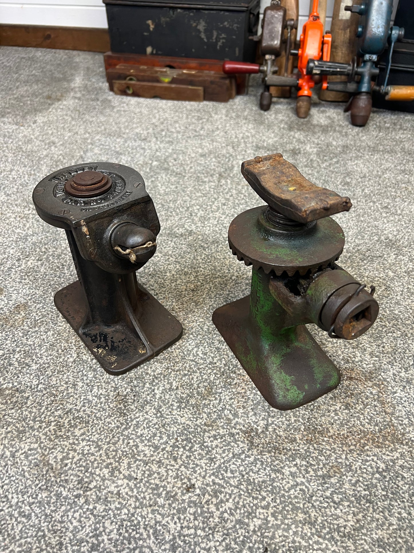 2x Vintage Screw Jacks Lake & Elliott Jack / Shelley Double Lift Vintage Car Jack Industrial Decor