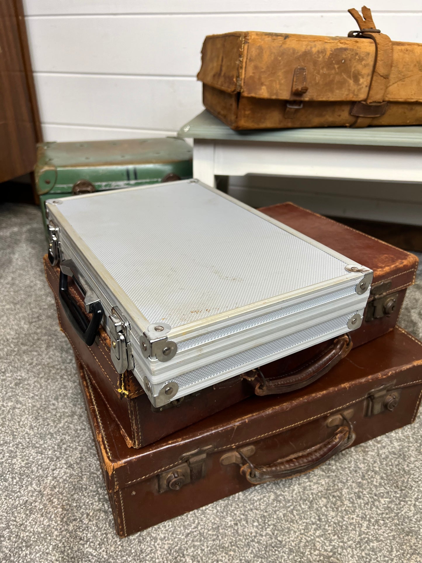 Small Silver Aluminium Storage Case Protective Carry Flight Case Lockable