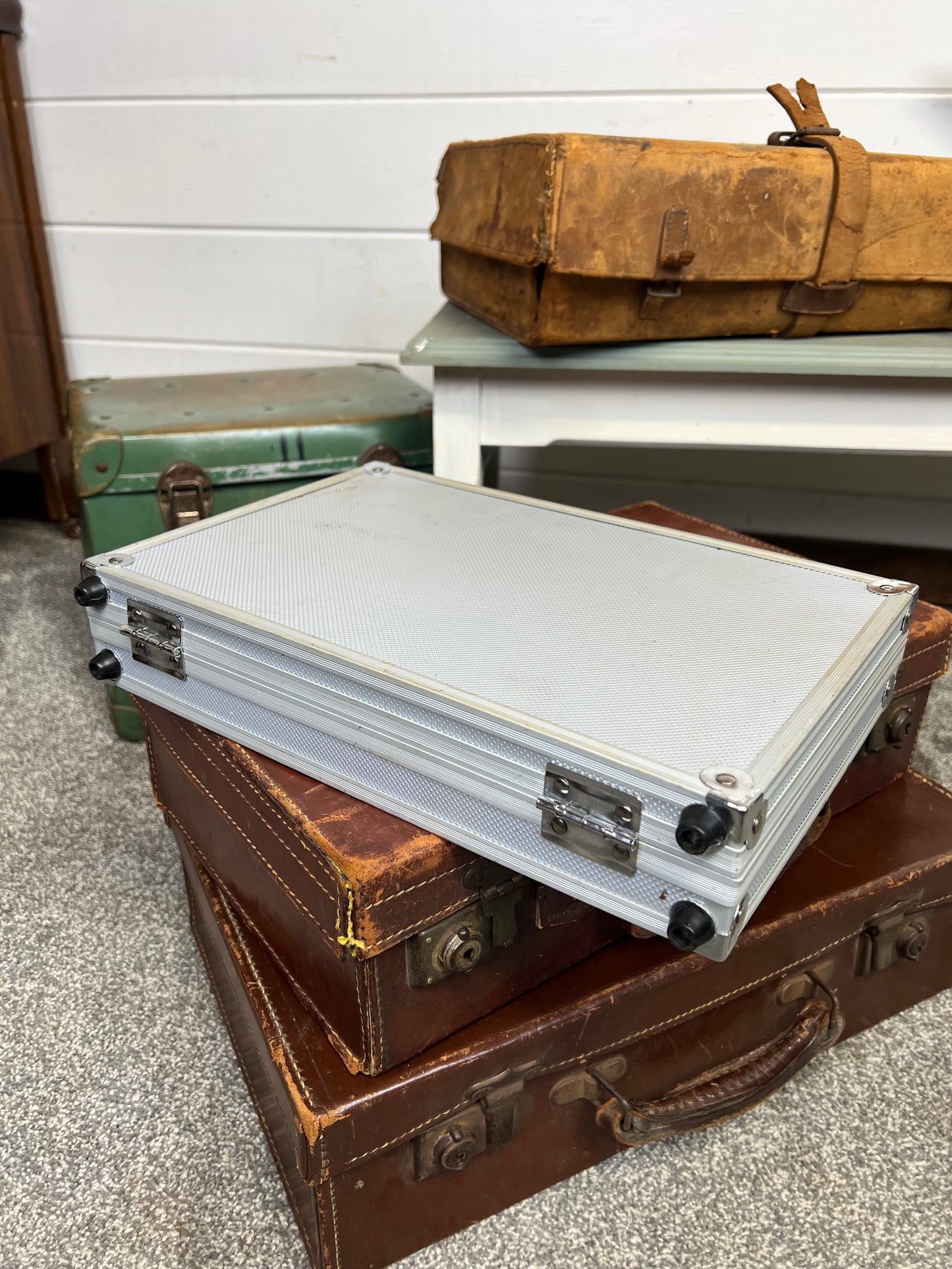 Small Silver Aluminium Storage Case Protective Carry Flight Case Lockable