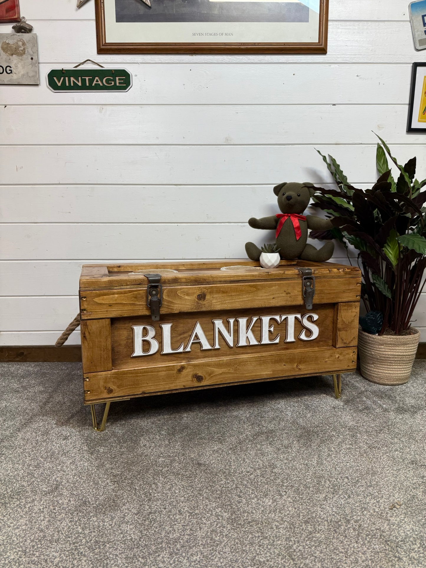 Wooden Blanket Box Large Reclaimed Crate Chest Coffee Table Metal Legs Rustic Home Decor