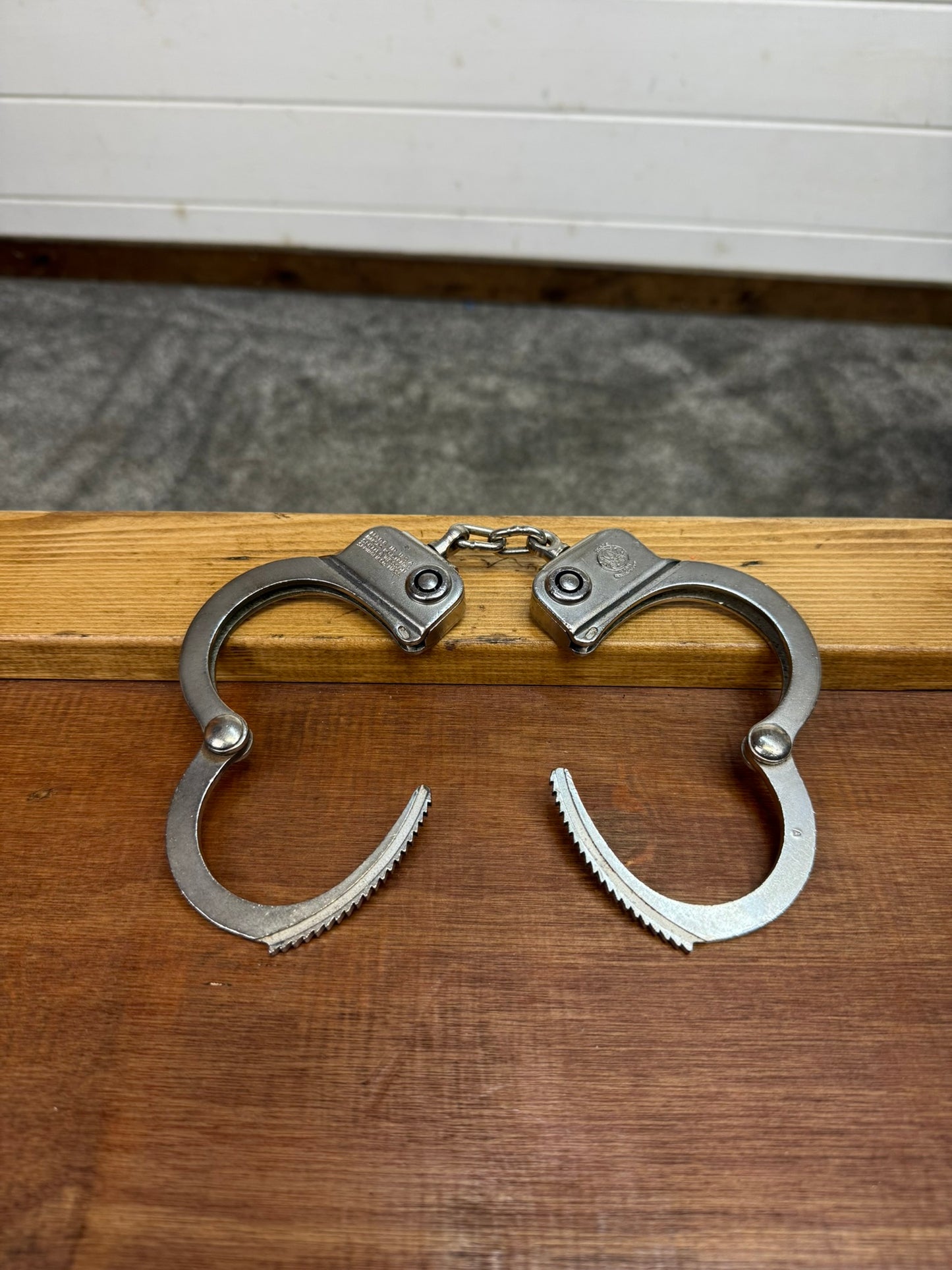 Vintage 1960's Smith & Wesson Model 94 Handcuffs Chain Cuffs - No Key