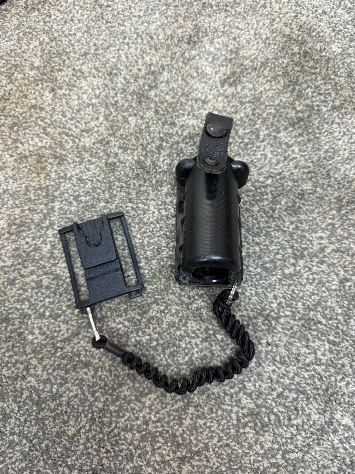 Ex Police Peter Jones CS Spray Gas Canister Holder Duty Belt Klickfast