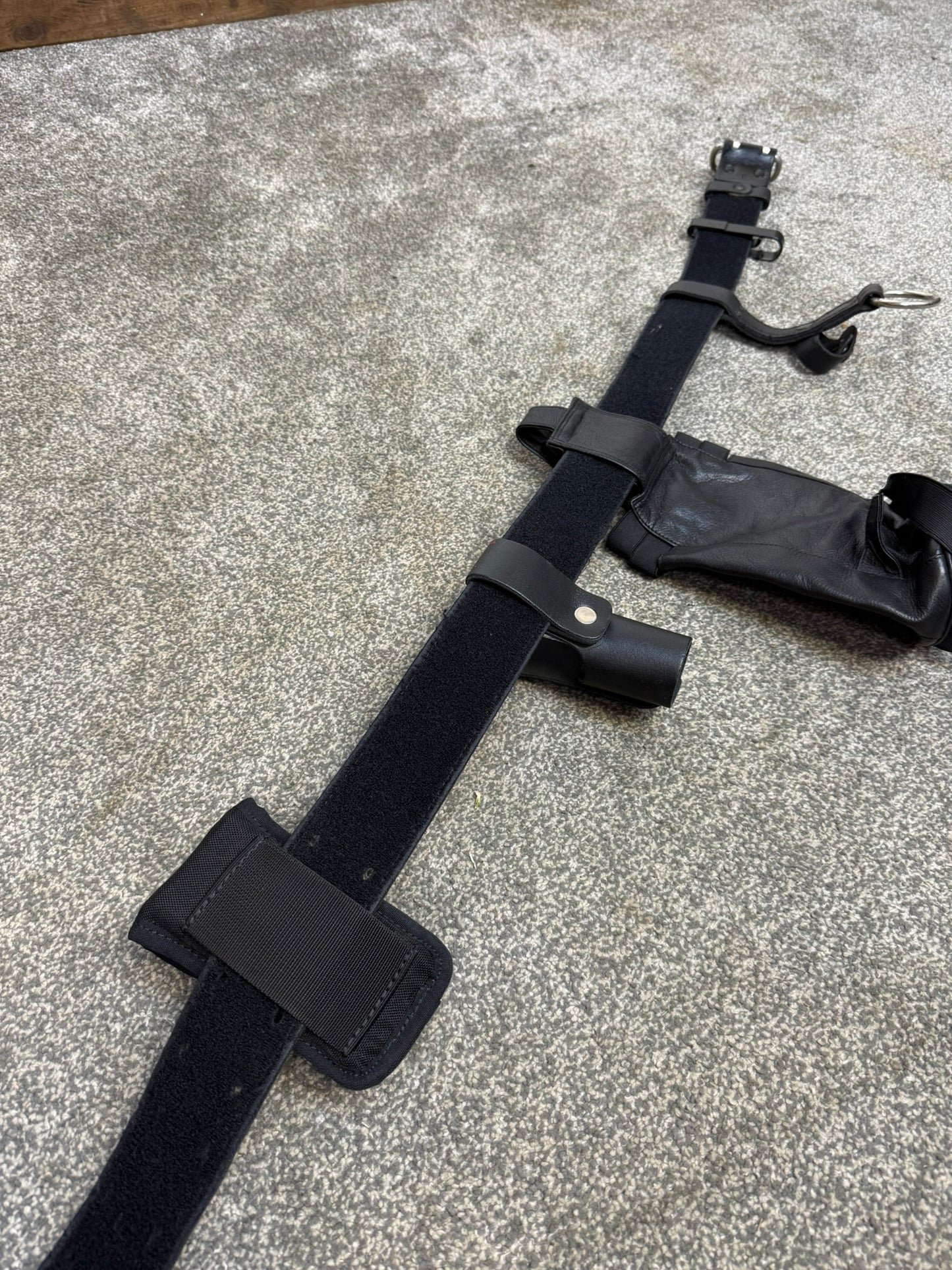 Ex Police Leather Belt & Pouches Fast Strap 42" Waist Security Tool Belt