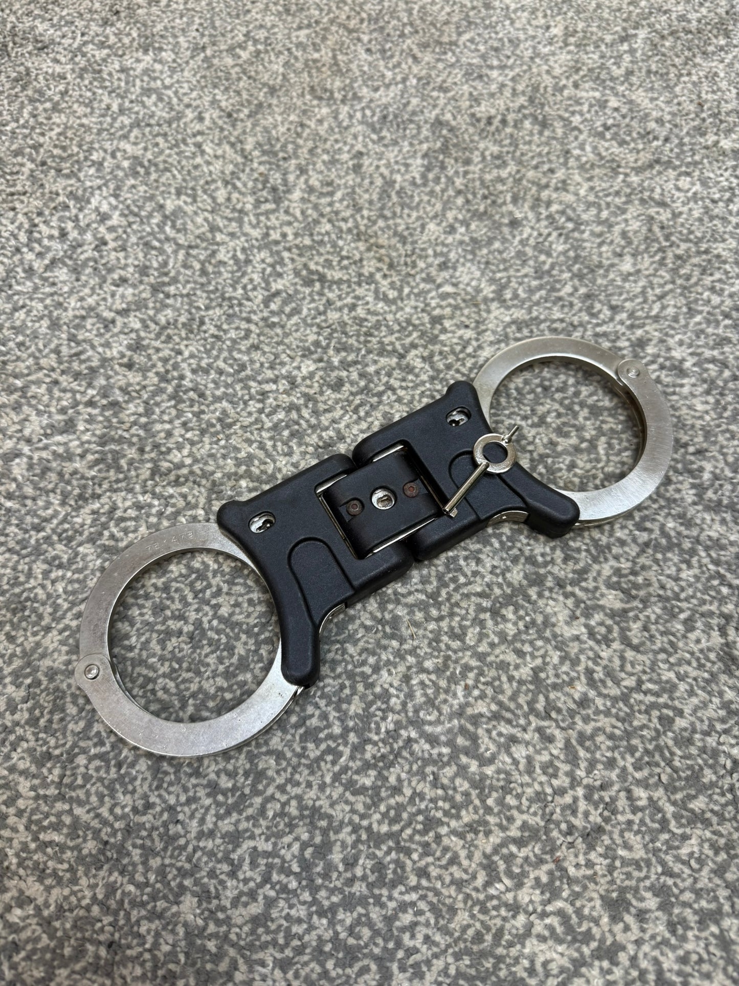 Ex Police Folding Hiatt Handcuffs Hinged Cuffs & Key Security Collectible