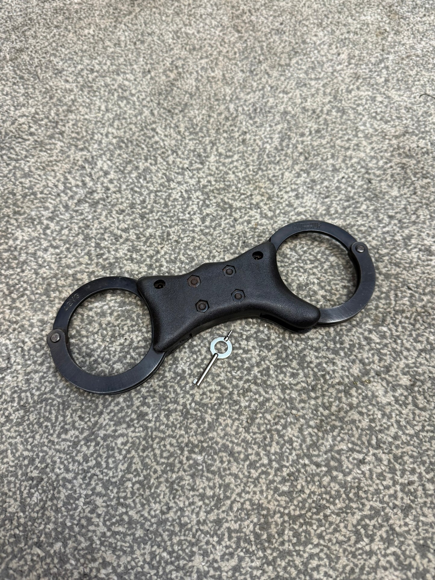 Ex Police Handcuffs Black Quik-Kuf Cuffs With Key Security Collectible Memorabilia