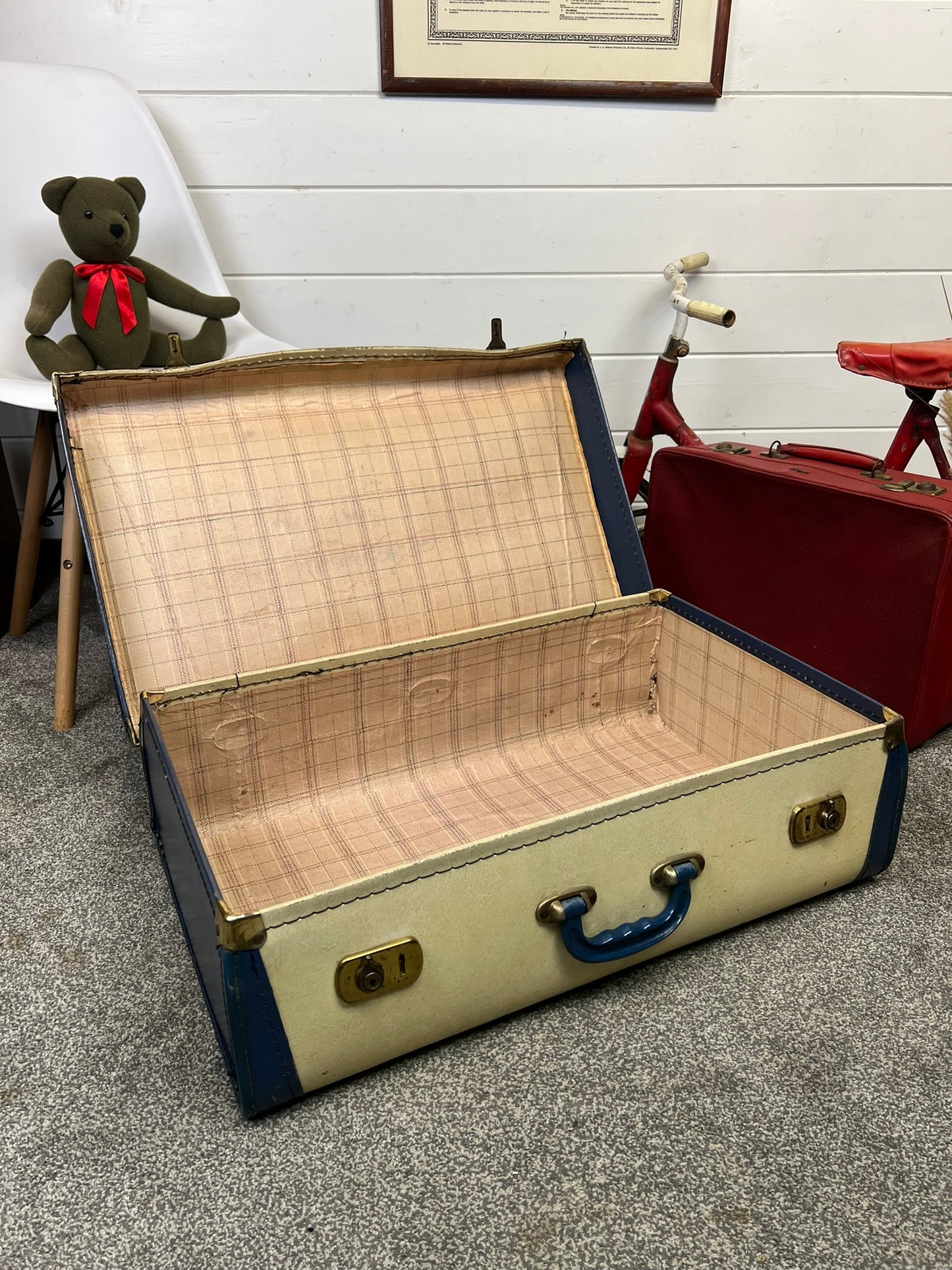 3x Vintage Suitcase Travel Trunk Boho Retro Industrial Decor Photo Prop Display