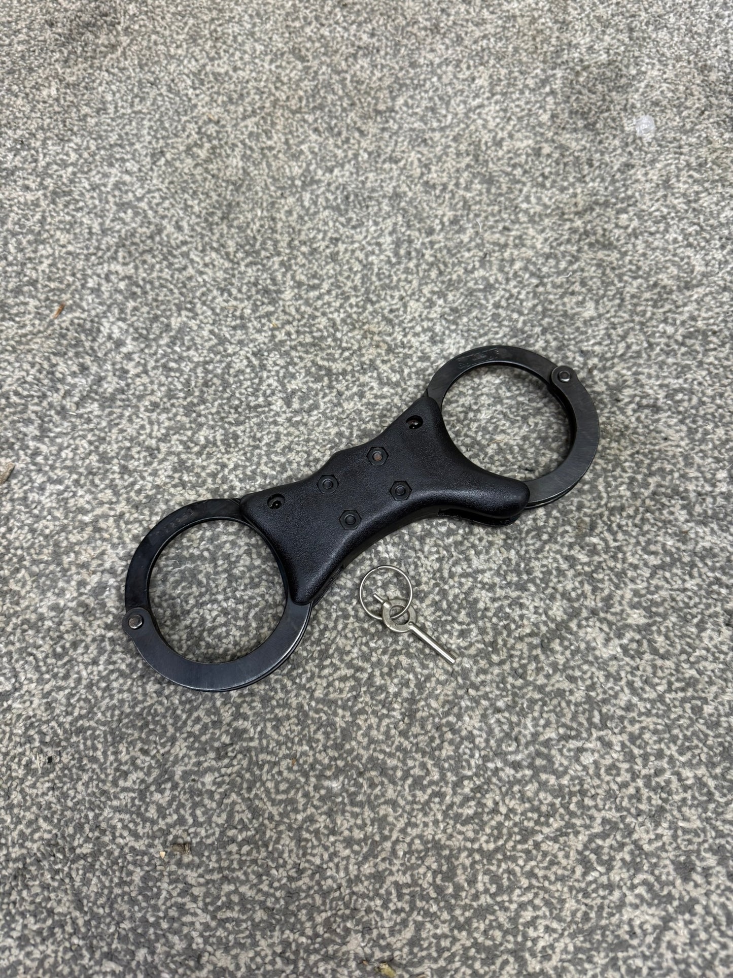 Ex Police Handcuffs Black Quik-Kuf Cuffs With Key Security Collectible Memorabilia Restraint