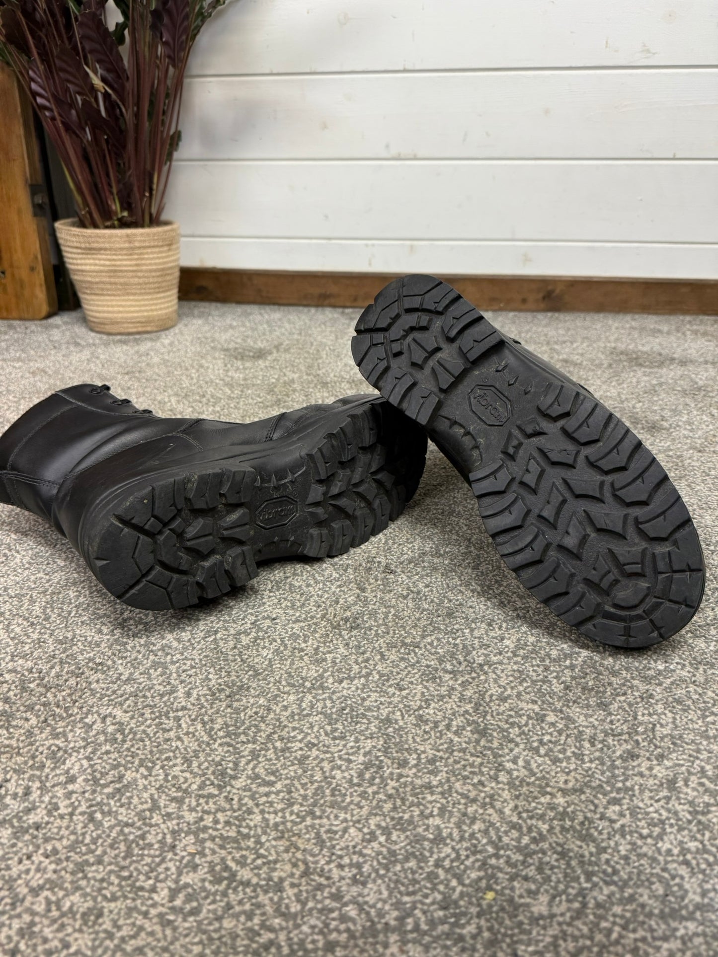 Magnum Elite Shield Combat Boots Black Leather UK 10 Ex Police Security