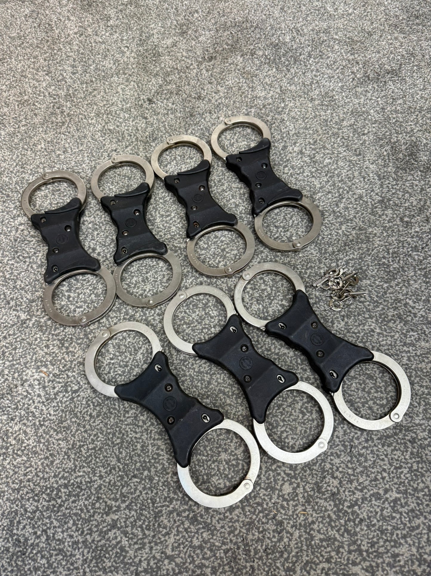 Ex Police Hiatt Rigid Handcuffs With Serial & Key Security Cuffs Displays Collectable