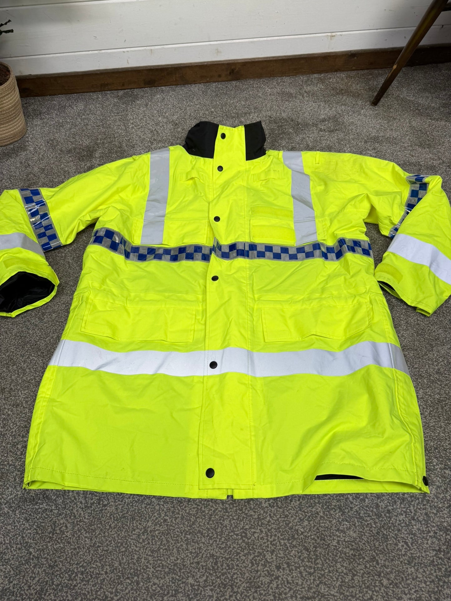 Ex Police Hi Vis Waterproof Coat Jacket LARGE Reflective Security Doorman Recovery