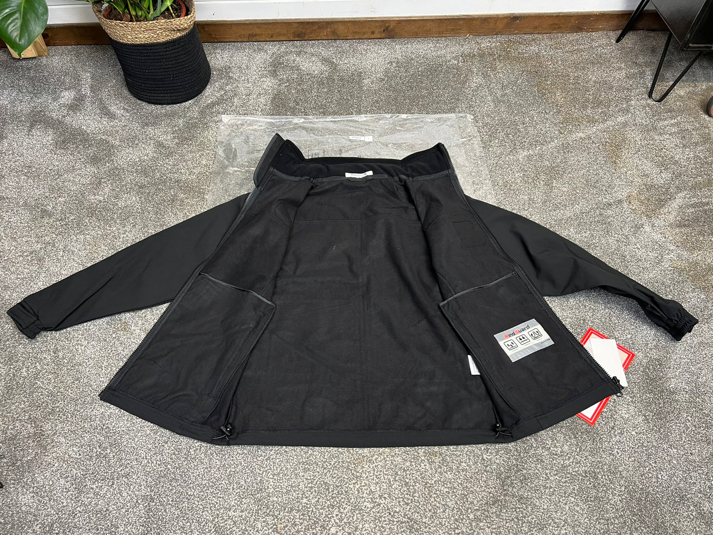 NEW Black Softshell Jacket Coat Waterproof Breathable SMALL Security Walking Hiking