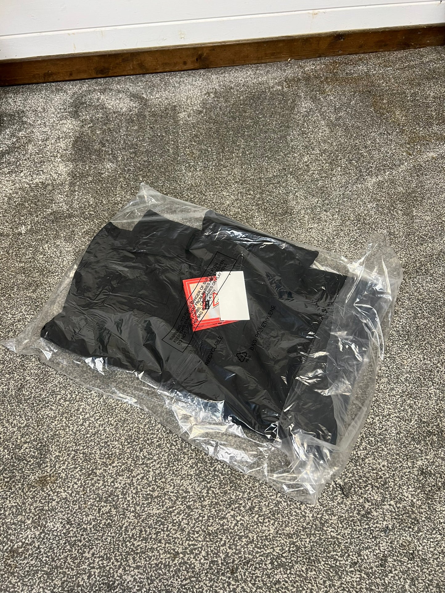 NEW Black Softshell Jacket Coat Waterproof Breathable SMALL Security Walking Hiking