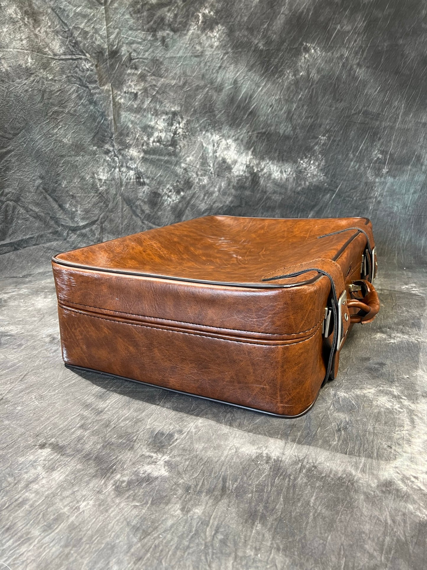 Vintage Brown Leather Suitcase Motor Luggage Retro Travel Trunk Boho Décor Display