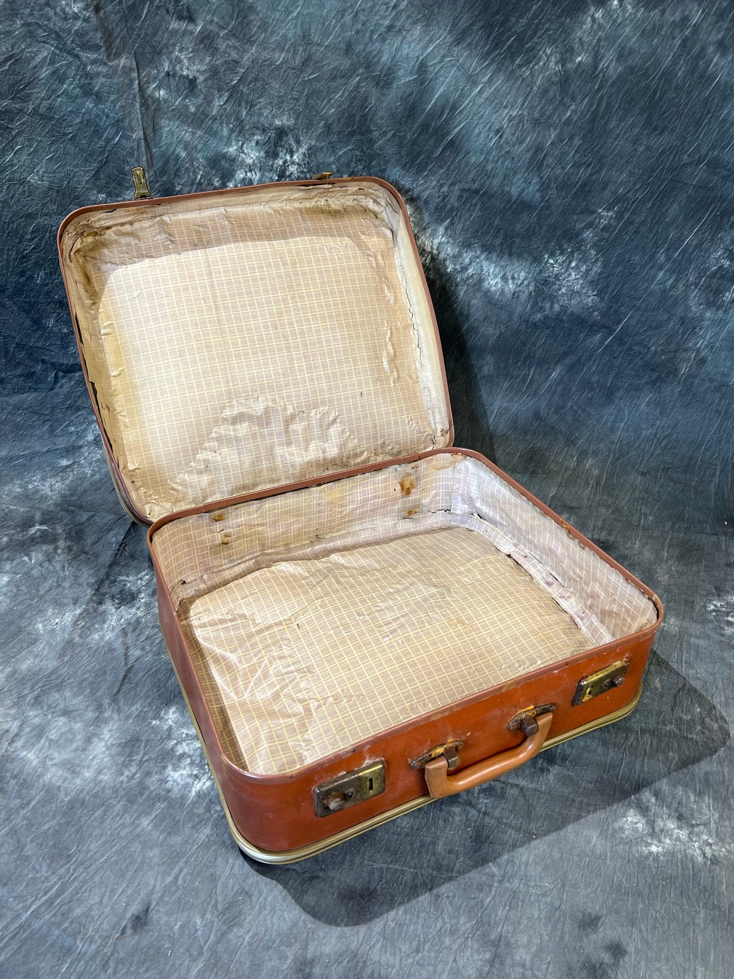 Vintage Brown Suitcase Luggage Case Retro Travel Trunk Boho Décor Display